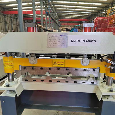 Metal Çatı Paneli Rulo Şekillendirme Makinesi PLC Kontrol Filmi 0.3-0.8mm