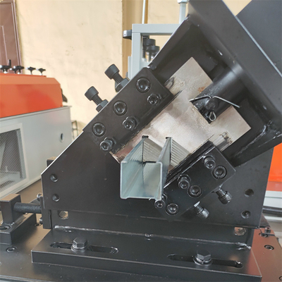 Metal GI C U Şekilli Hafif Çelik Salma Saplama ve Palet Rulo Şekillendirme Makinesi Hattı