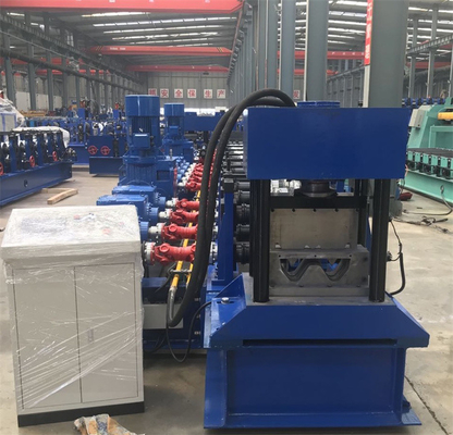 Yüksek Hızlı Otoyol Korkuluk Rulo Şekillendirme Makinesi Delta PLC Kontrol Sistemi