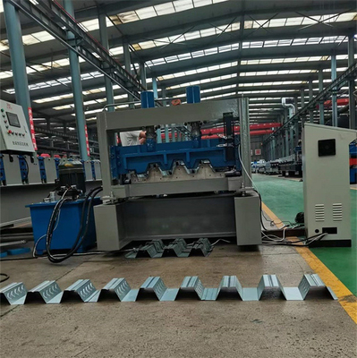 Renkli Çelik Zemin Döşeme Rulo Şekillendirme Makinesi 0.8-1.5mm Kalınlık