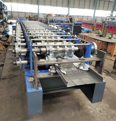 Galvanizli Çelik Daimi Dikişli Çatı Paneli Rulo Şekillendirme Makinesi Taşınabilir