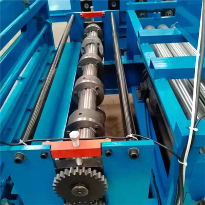 PPGI GI PPGL GL Çelik Rulo için 0.5mm Hassas Eğme Kesme Makinesi
