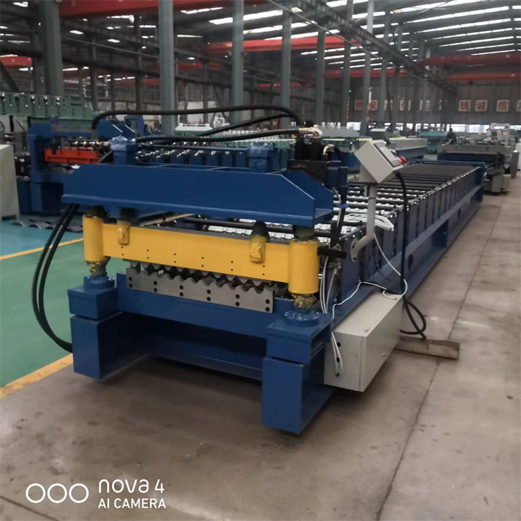 Renkli Çelik Oluklu Çatı Duvar Demir Sac Yapma Sac Rulo Şekillendirme Makinesi