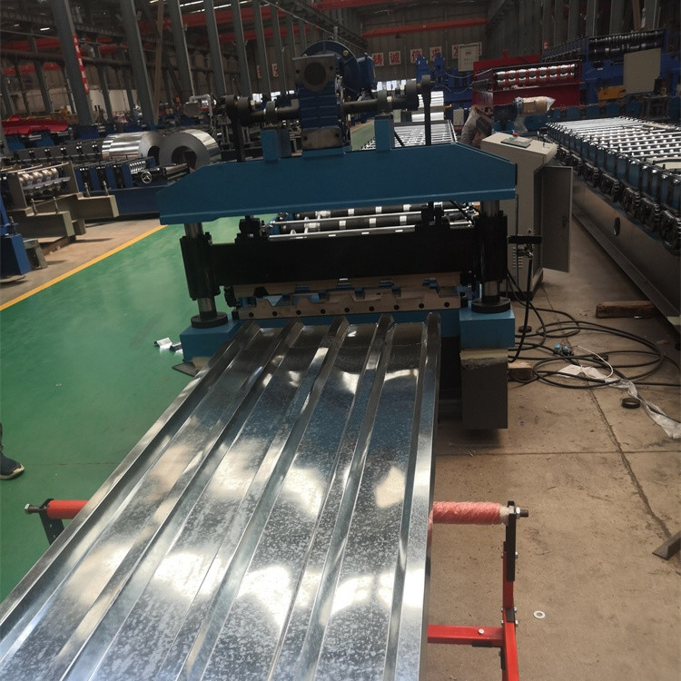Metal Renkli Çelik Galvanizli 686 Ibr Çatı Paneli Rulo Yapı Malzemeleri İçin Şekillendirme Makinesi