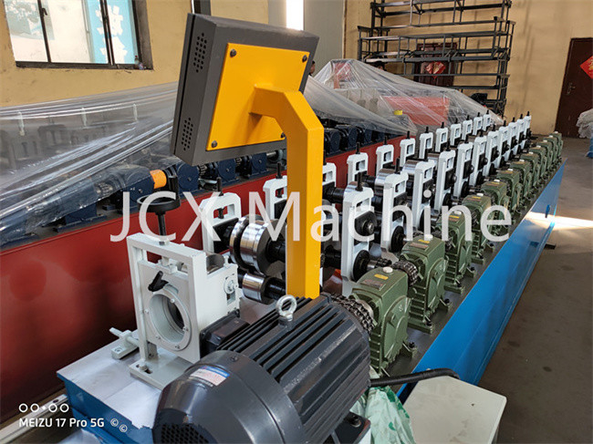 15-35m / dak Çelik Saplama Şekillendirme Makinesi, 380v Çelik Profil Rulo Şekillendirme Makinesi
