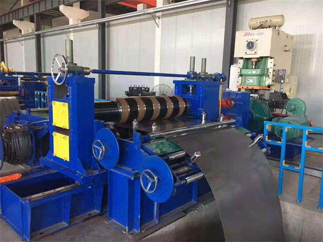 Galvanizli Renkli Çelik Dilme Hattı Makinesi 180KW Tam Otomatik